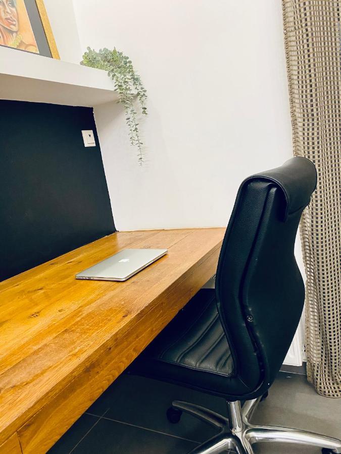 Small Gem Studio Athens, Next To Metro Nomismatokopeio 외부 사진