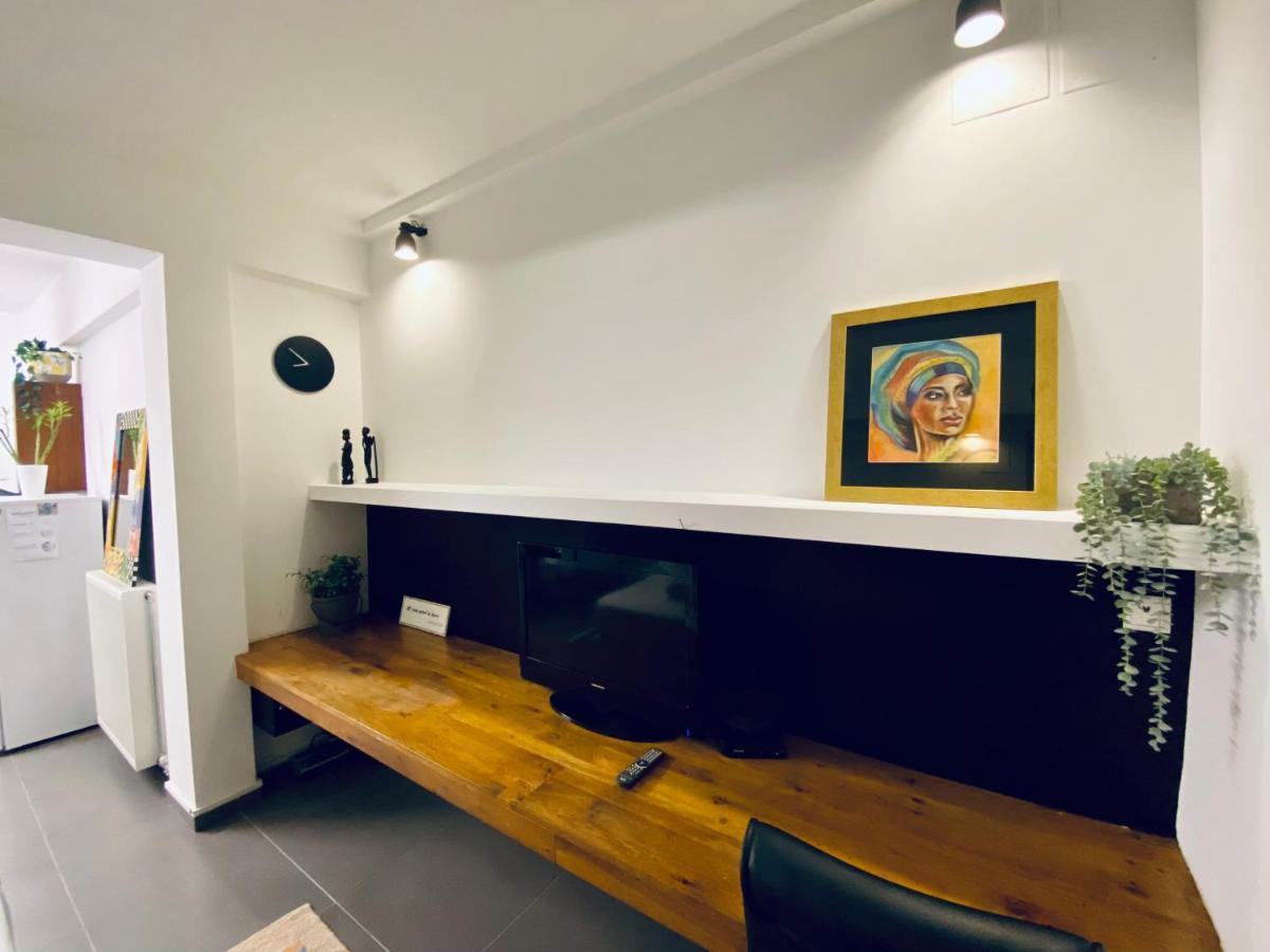 Small Gem Studio Athens, Next To Metro Nomismatokopeio 외부 사진